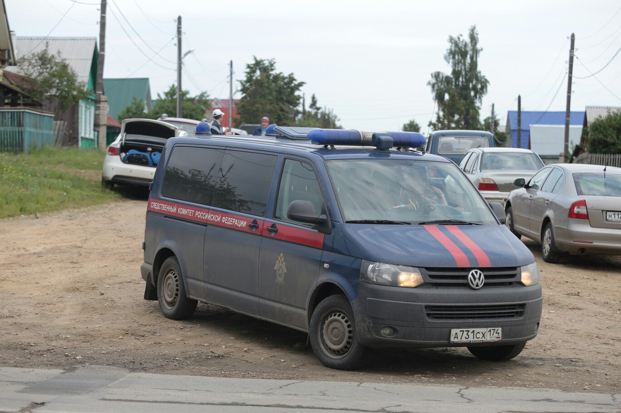 Весь городок уже перевернули вверх дном, но никаких следов мальчика до сих пор не обнаружено Весь городок уже перевернули вверх дном, но никаких следов мальчика до сих пор не обнаружено