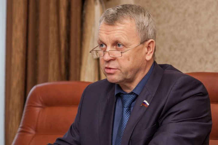 Законопроект был внесен Андреем Палкиным на рассмотрение накануне Законопроект был внесен Андреем Палкиным на рассмотрение накануне