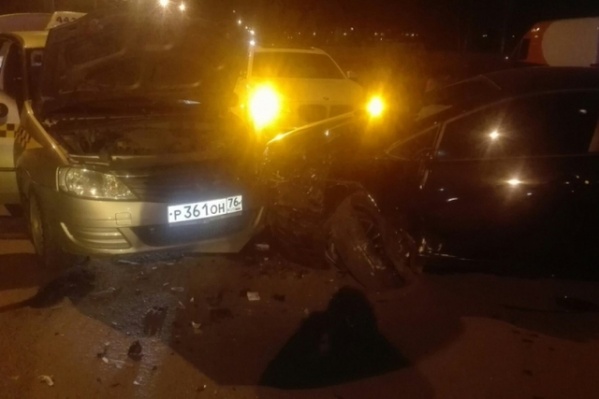 Авария произошла поздно вечером Авария произошла поздно вечером