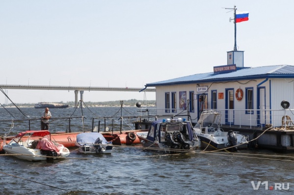Как только поступит заявка, водолазы сразу отправятся на поиски утонувших Как только поступит заявка, водолазы сразу отправятся на поиски утонувших