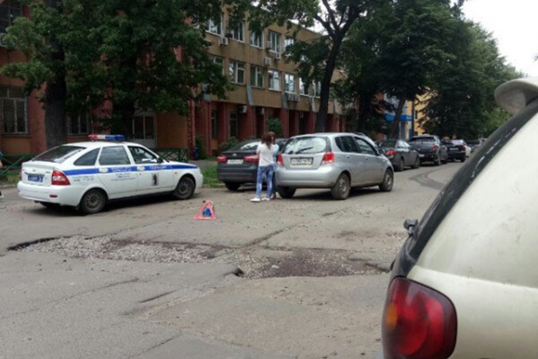 В Ярославле назвали список самых опасных ям В Ярославле назвали список самых опасных ям