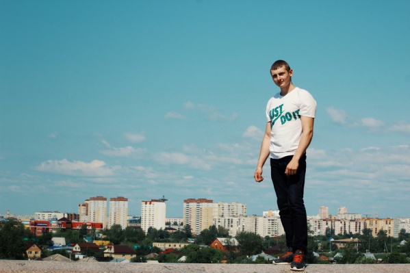 21-летний Владислав Елфимов получил тяжелую черепно-мозговую травму и сейчас находится в глубокой коме 21-летний Владислав Елфимов получил тяжелую черепно-мозговую травму и сейчас находится в глубокой коме