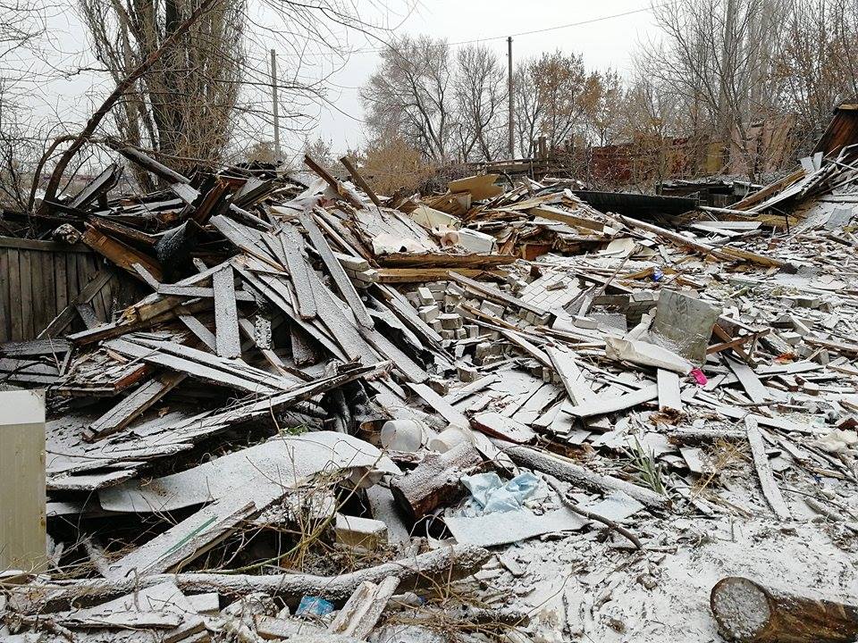 Под руинами дома остались все вещи волгоградцев Под руинами дома остались все вещи волгоградцев