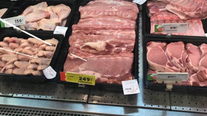 Тюменских ветеринаров подозревают в сокрытии чумы свиней: в магазины могло попасть зараженное мясо