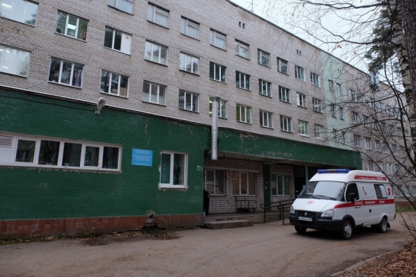 Мальчик периодически лежал в больнице, и ему становилось лучше. Но дома его состояние ухудшалось Мальчик периодически лежал в больнице, и ему становилось лучше. Но дома его состояние ухудшалось