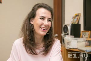 Бизнес Ирины Неволиной начался с костюма, который она сшила для сына. Бизнес Ирины Неволиной начался с костюма, который она сшила для сына.