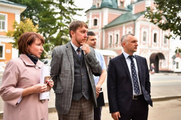 Михаил Кудряшов (в центре) — главный архитектор Ярославской области Михаил Кудряшов (в центре) — главный архитектор Ярославской области