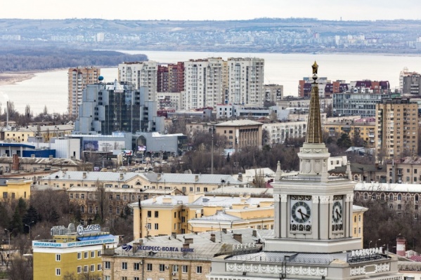 Волгоградцев будут агитировать сторонники и противники перевода стрелок Волгоградцев будут агитировать сторонники и противники перевода стрелок