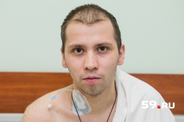 Артём идёт на поправку и очень хочет домой Артём идёт на поправку и очень хочет домой