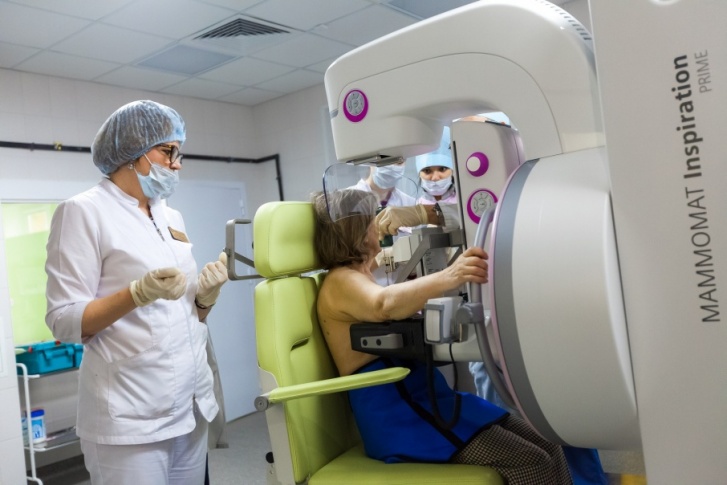 Под прицелом нового маммографа врачи смогут взять биопсию и даже удалить небольшую доброкачественную опухоль