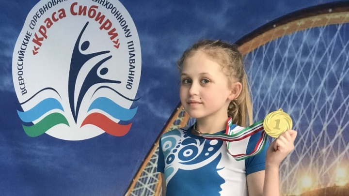 «Было 11 тренировок в неделю». Пермская школьница выиграла всероссийский турнир по синхронному плаванию