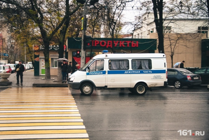Полицейские задержали подозреваемого в грабеже Полицейские задержали подозреваемого в грабеже