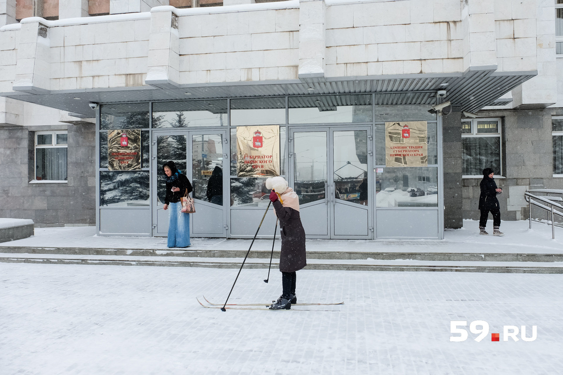 Нет-нет, я не на прием. Я просто катаюсь Нет-нет, я не на прием. Я просто катаюсь