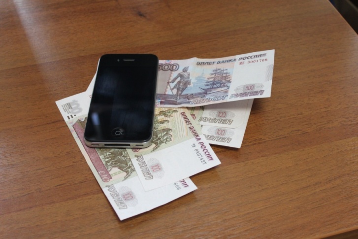 Не замечать телефоны и за деньги готовить к УДО – в этом следствие подозревает бывшего сотрудника ИК-7 Не замечать телефоны и за деньги готовить к УДО – в этом следствие подозревает бывшего сотрудника ИК-7
