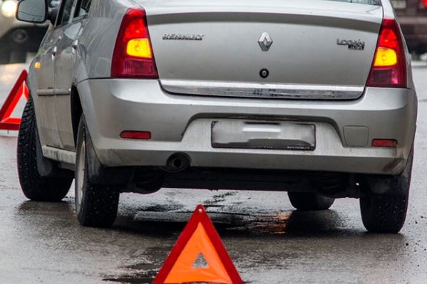 Автомобиль попал в ДТП из-за того, что водитель превысил скорость Автомобиль попал в ДТП из-за того, что водитель превысил скорость
