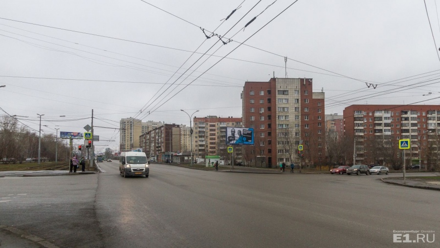 Перекрёсток Уральской и Смазчиков.
Перекрёсток Уральской и Смазчиков.