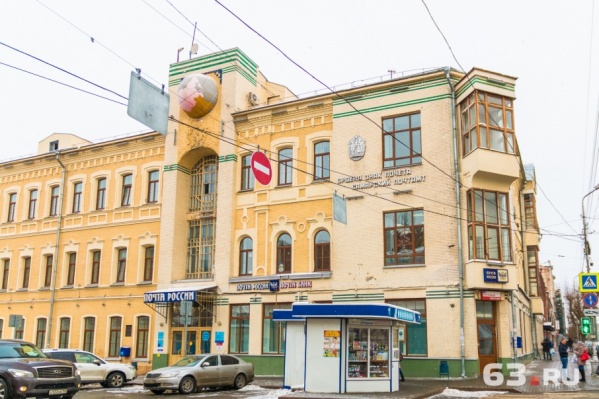 Новым хозяином здания почтамта на Ленинградской стал бывший военный Новым хозяином здания почтамта на Ленинградской стал бывший военный