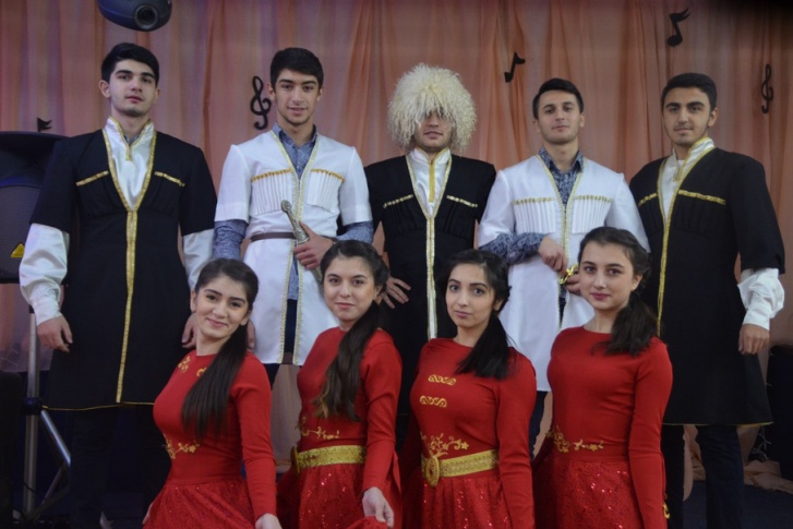 Помимо концерта будет организована выставка Помимо концерта будет организована выставка