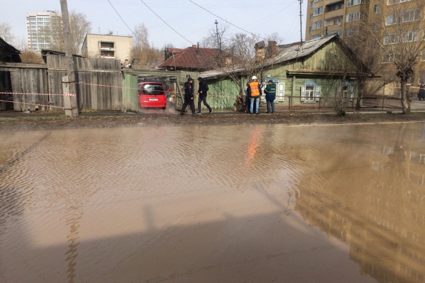 Пять человек обратились в больницу с ожогами в результате коммунального ЧП Пять человек обратились в больницу с ожогами в результате коммунального ЧП