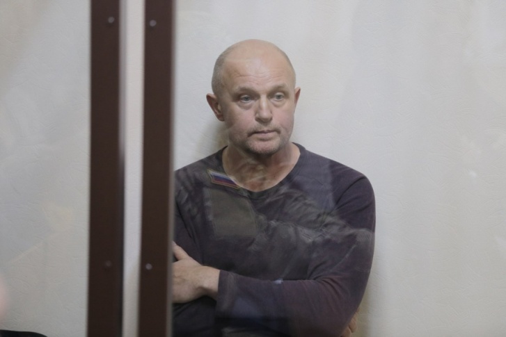 На предложение судьи сказать что-либо журналистам, Сергей Давыдов отказался