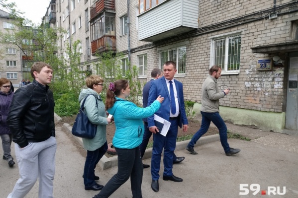 Жильцам нужно было объяснить, как проводится газовая проверка Жильцам нужно было объяснить, как проводится газовая проверка