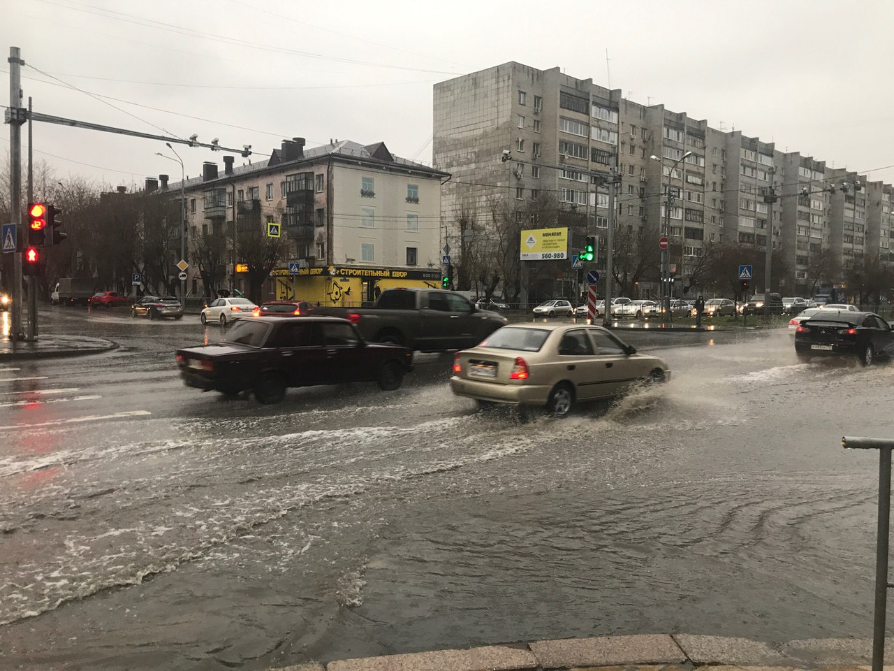 Тюменцы, сообщайте, где еще сегодня не пройти. Рассказывайте в комментариях об обстановке в городе Тюменцы, сообщайте, где еще сегодня не пройти. Рассказывайте в комментариях об обстановке в городе