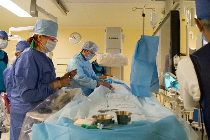 Операции по замене клапана в сердце пожилым пациентам делают бескровно