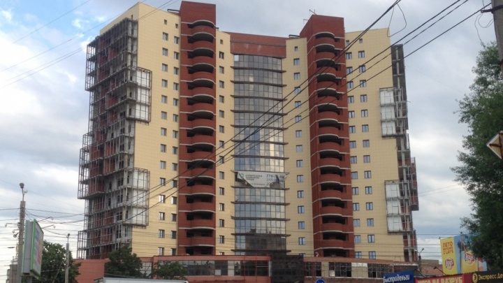 Дольщица намерена обанкротить застройщика высотного долгостроя в Челябинске