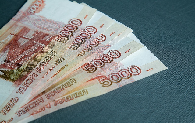 Тольяттинская компания задолжала своим работникам более трех миллионов рублей