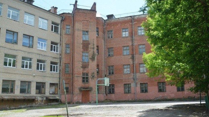 Реконструкция, проект и смета: старейший лицей Ростова готовится к ремонту