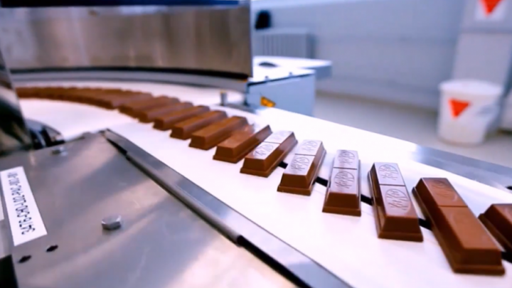 Как это работает: наблюдаем за производством батончиков KitKat на фабрике «Нестле» в Перми