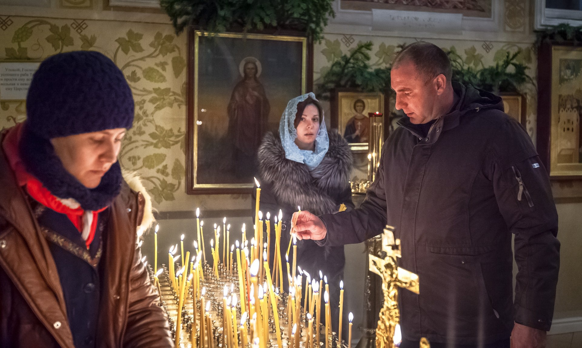 Рождественские богослужения стартовали в храмах Челябинска 5 января Рождественские богослужения стартовали в храмах Челябинска 5 января