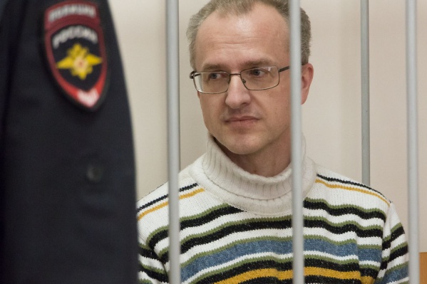 Александр Афонин утверждал, что не трогал девочку и был у всех на виду Александр Афонин утверждал, что не трогал девочку и был у всех на виду