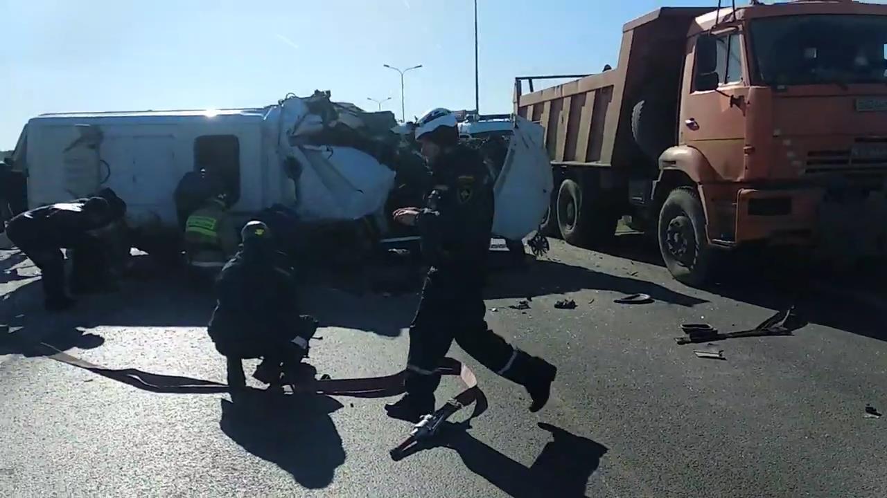 Кадр из видео в YouTube на канале Антона Золотовского