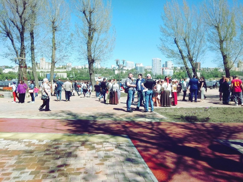 Площадь парка - 16 гектаров Площадь парка - 16 гектаров