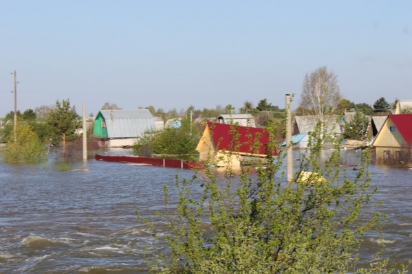 Специалисты фиксируют падение уровня воды уже несколько дней подряд Специалисты фиксируют падение уровня воды уже несколько дней подряд
