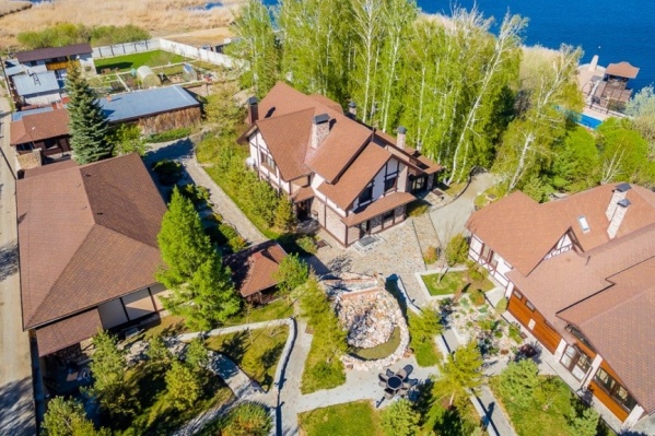 Усадьбы в Челябинской области продают на участках огромной площади Усадьбы в Челябинской области продают на участках огромной площади