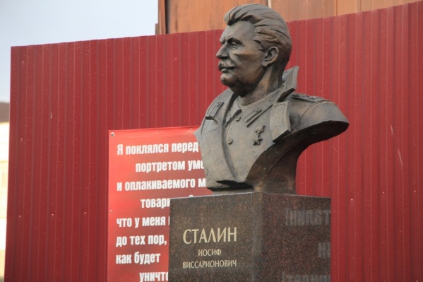 «Не приветствуется в творчестве похабщина и антисоветчина», подчеркивает Василий Поздеев «Не приветствуется в творчестве похабщина и антисоветчина», подчеркивает Василий Поздеев