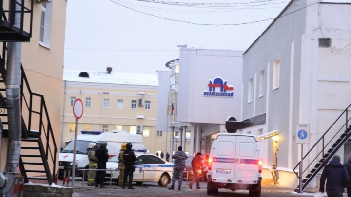 В Ярославле Казармы эвакуировали из-за подозрительного предмета