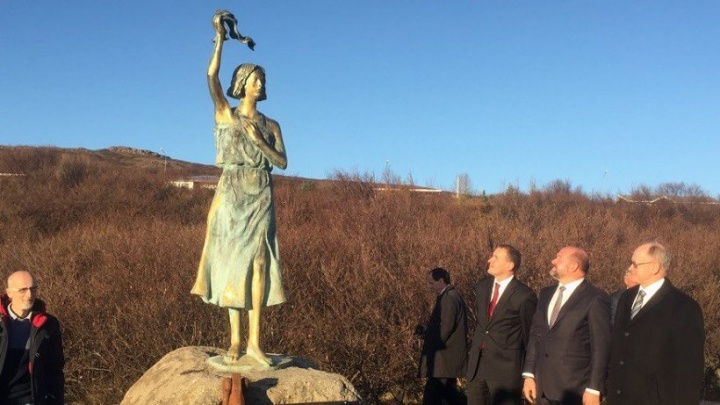 В исландском Хваль-фьорде открыли памятник в честь арктических конвоев