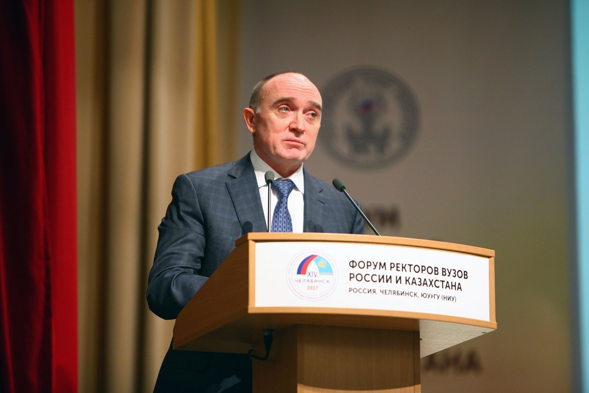 Губернатор Борис Дубровский заявил о трудоустройстве 80% выпускников южноуральских вузов по специальности Губернатор Борис Дубровский заявил о трудоустройстве 80% выпускников южноуральских вузов по специальности