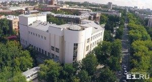 Клуб имени Дзержинского был построен в 1931 году Клуб имени Дзержинского был построен в 1931 году