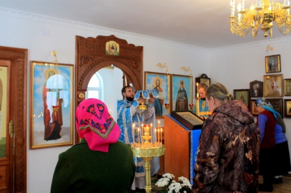 В Сурской часовне прошло первое богослужение В Сурской часовне прошло первое богослужение