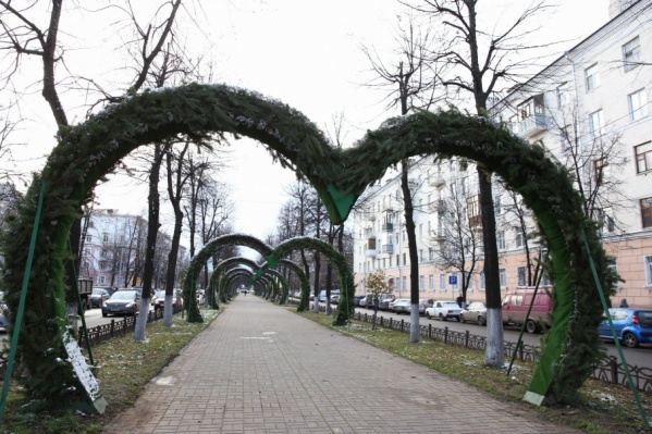 Арки-сердца теперь еловые Арки-сердца теперь еловые