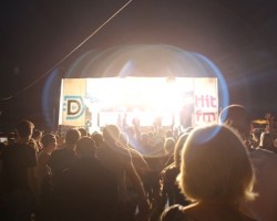 Тюменцы отметили День молодежи с «ХИТ-ФМ» и DJStation.ru