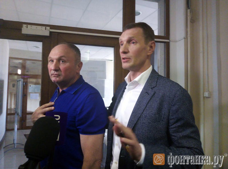 Александр Дацышин с адвокатом