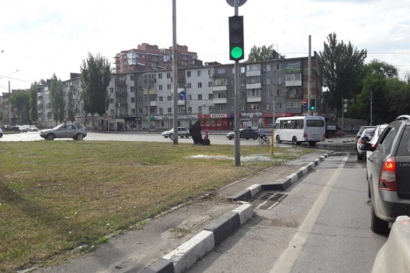 А в близлежащих домах воды не было А в близлежащих домах воды не было