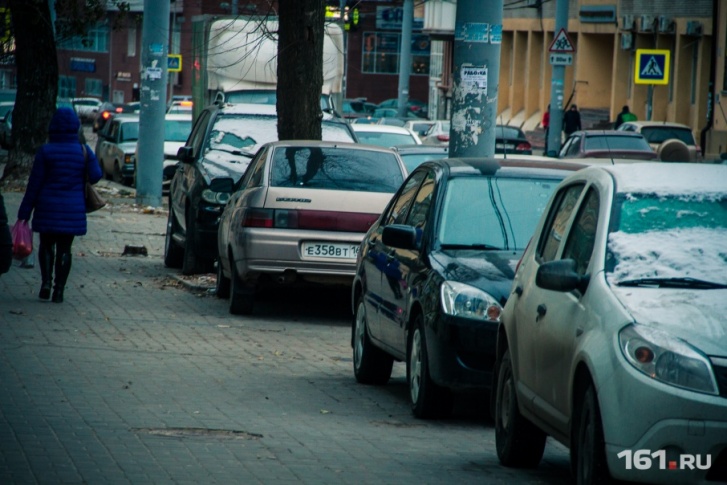 Ситуация с бесплатными парковками в центре города крайне напряженная