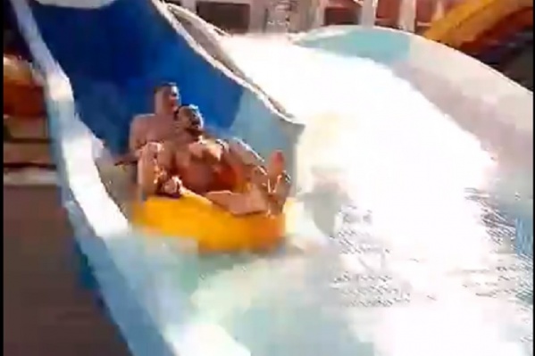 Герои видео не только проверяют горки, но и получают от этого удовольствие Герои видео не только проверяют горки, но и получают от этого удовольствие
