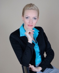 Елена Калугина, директор центра «Доктор Борменталь»: «У нас вырабатываются новые привычки приема пищи, навыки преодоления стрессовых ситуаций, сокращается объем желудка»